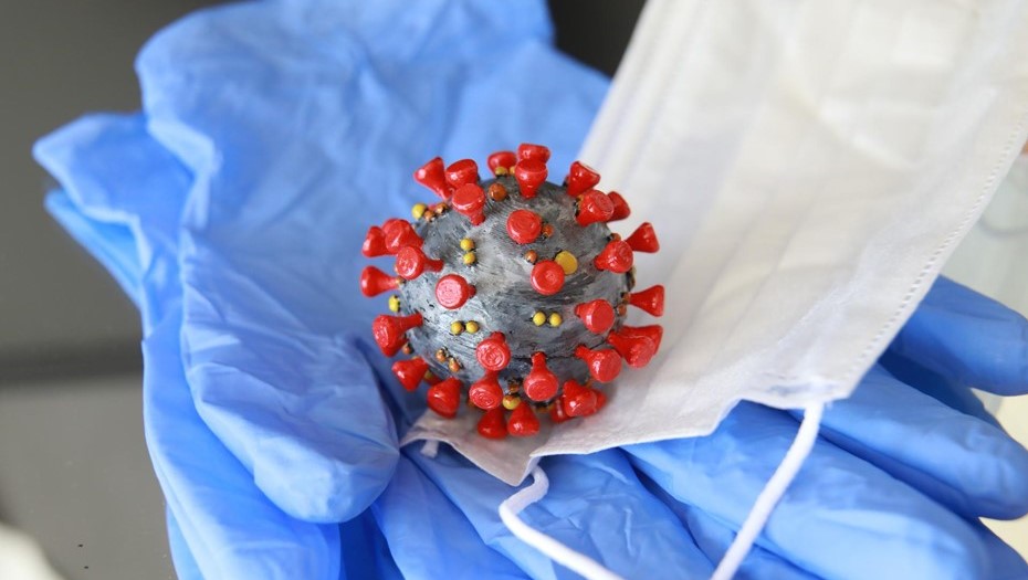 При заражении штаммом COVID-19 «омикрон» не исключена вероятность тяжелого течения заболевания среди пожилых людей