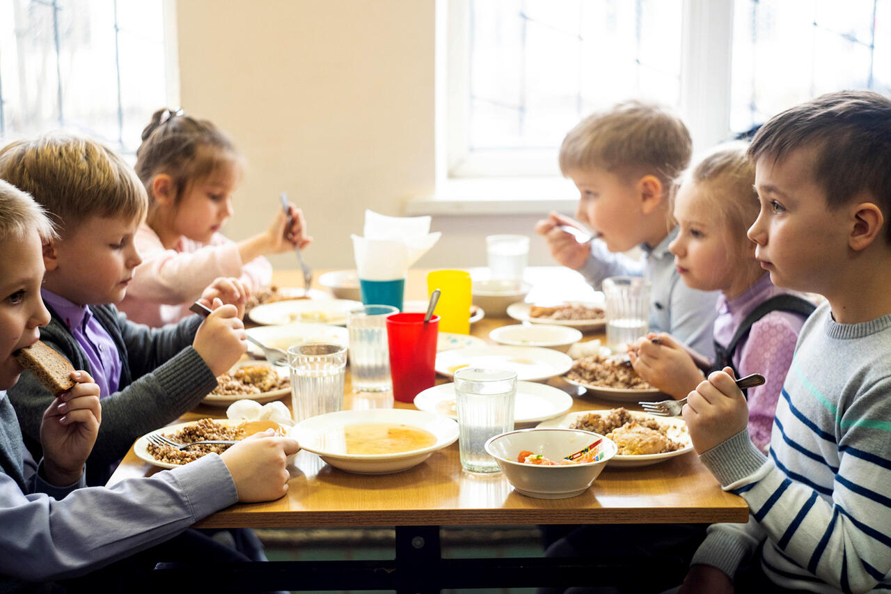 Какие изменения в питании школьников предусматривает пилотный проект и почему это активно обсуждают в Малоритской СШ №1