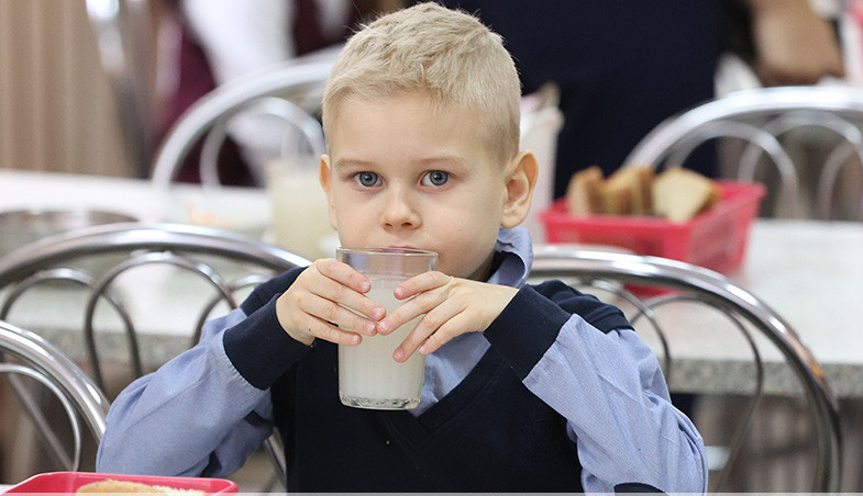 В Беларуси увеличены денежные нормы расходов на питание обучающихся