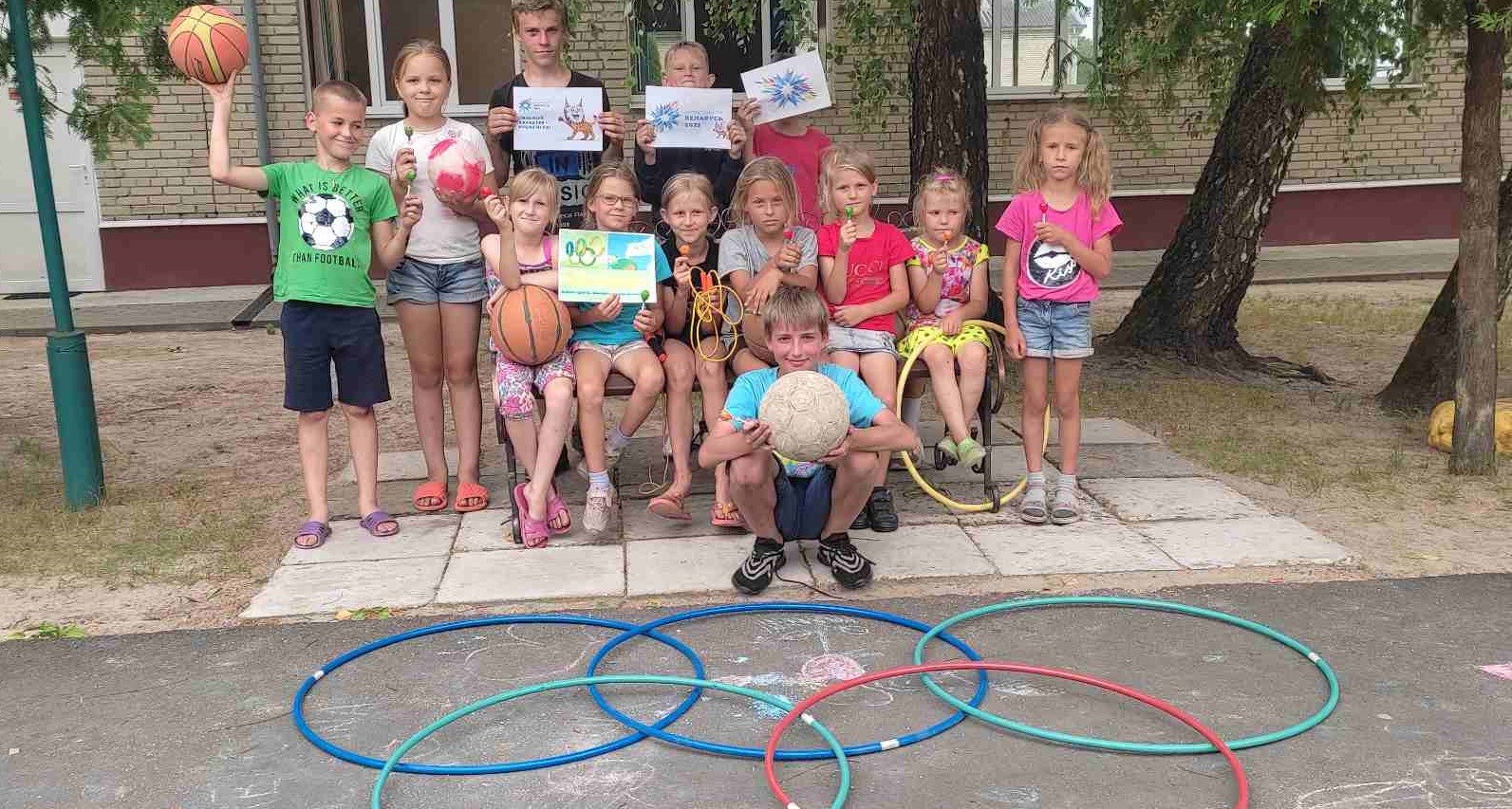 Спортивный праздник "Быть здоровыми хотим"