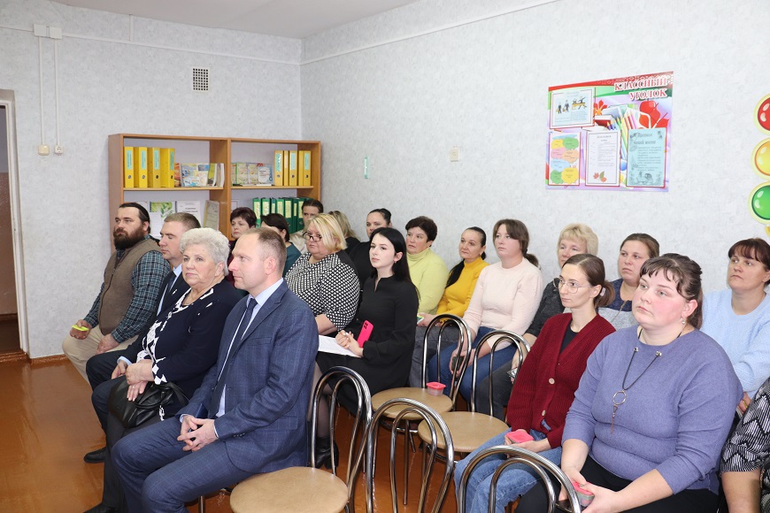 Родительское собрание в государственном учреждении образования «Мокранская средняя школа»