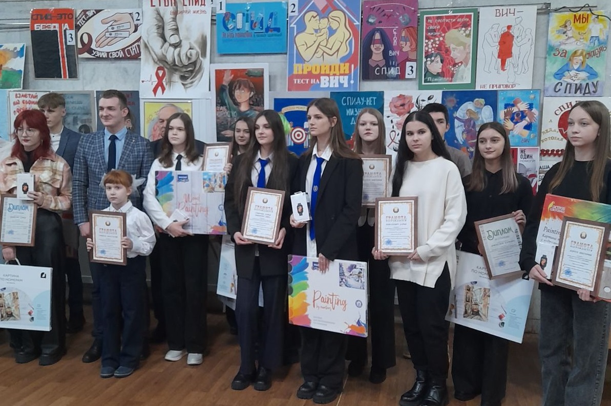 Малоритский район в числе победителей. Подведены итоги областного смотра-конкурса художественного плаката и рисунка «Опасность – СПИД»