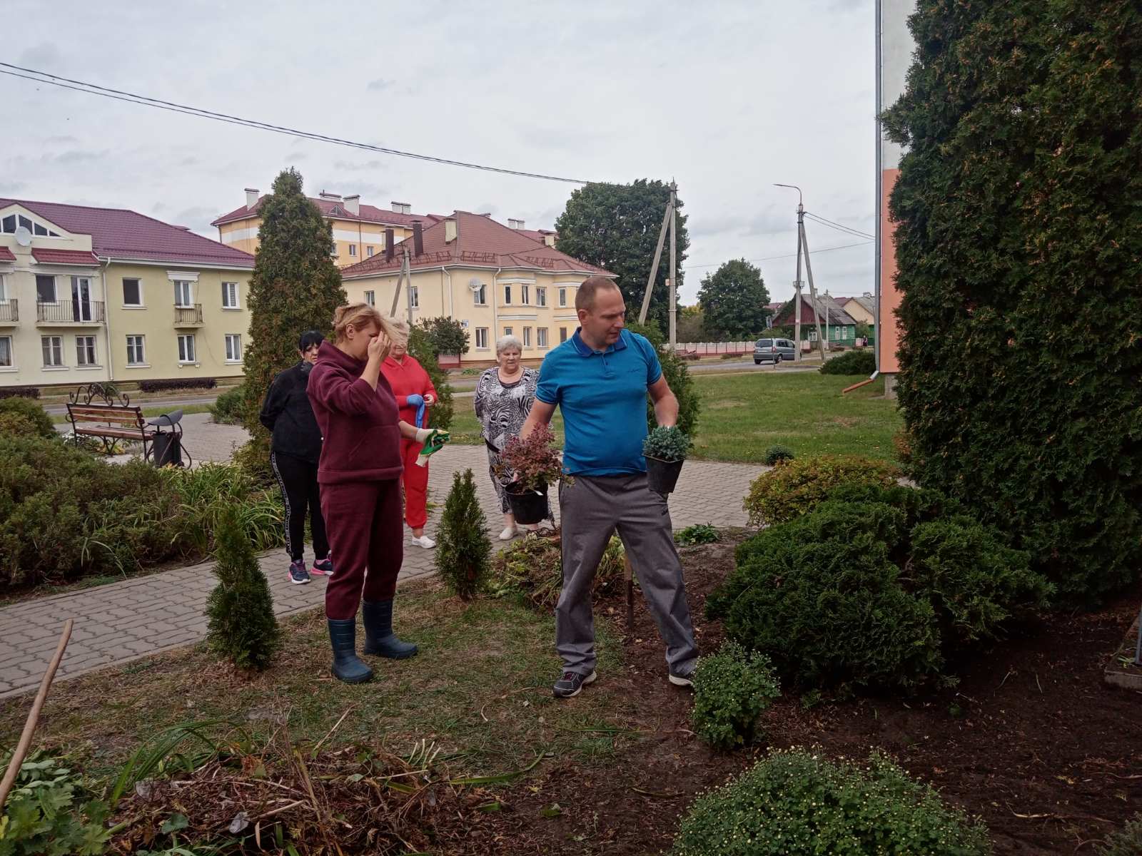 Малоритчане вышли на районный субботник