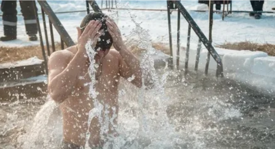 О правилах купания на Крещение