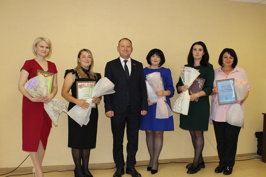 Накануне Дня медицинского работника на Малоритчине чествовали лучших представителей сферы здравоохранения