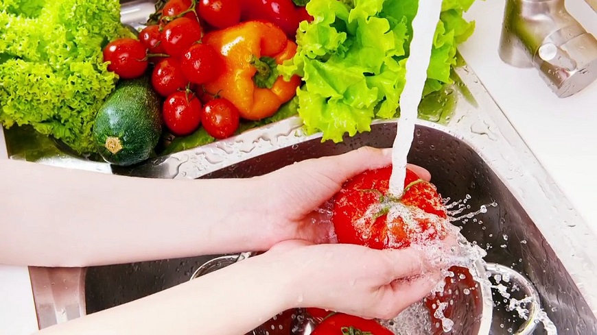 Где таится опасность: лето и вспышки кишечных инфекций