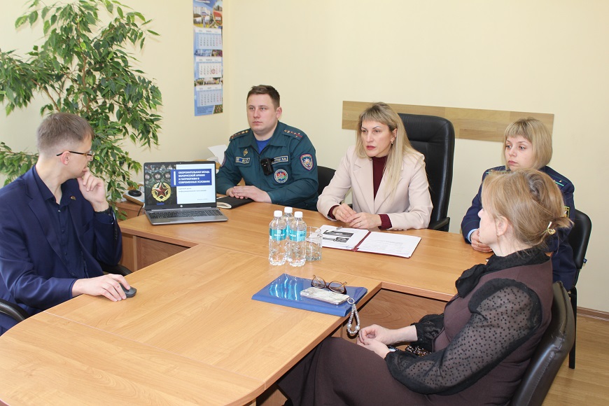 Информационно-пропагандистская группа встретилась с коллективом Малоритского районного центра гигиены и эпидемиологии