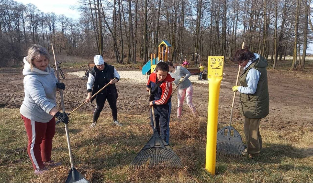 Адреса добрых дел в благоустройстве: Олтушский сельский Совет
